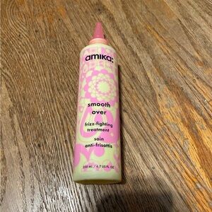 Amika Smooth Over Frizz-Fighting Hair Treatment